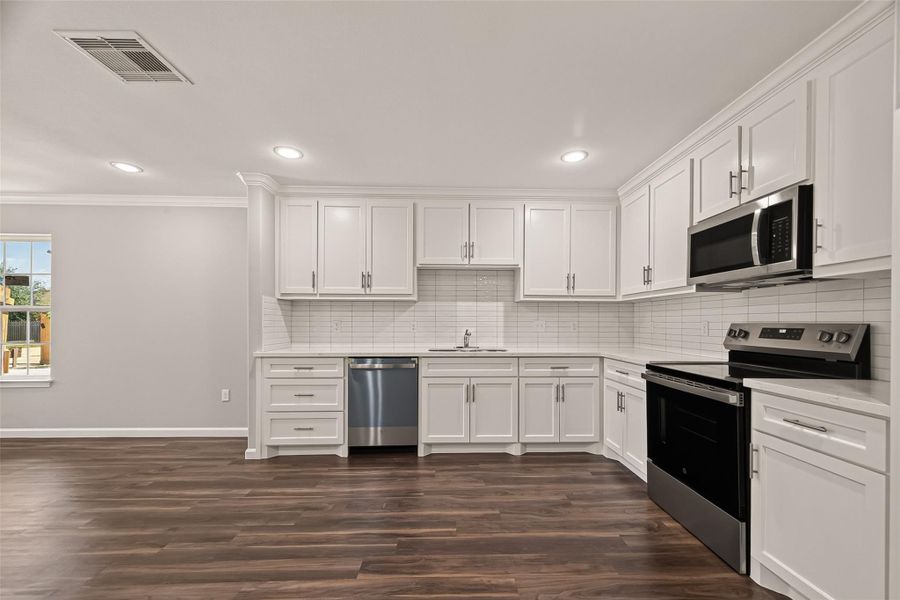 Furnished interior view inside a new home in , Houston (Image 4). Furnished interior view inside a new home in , Houston (Image 4).