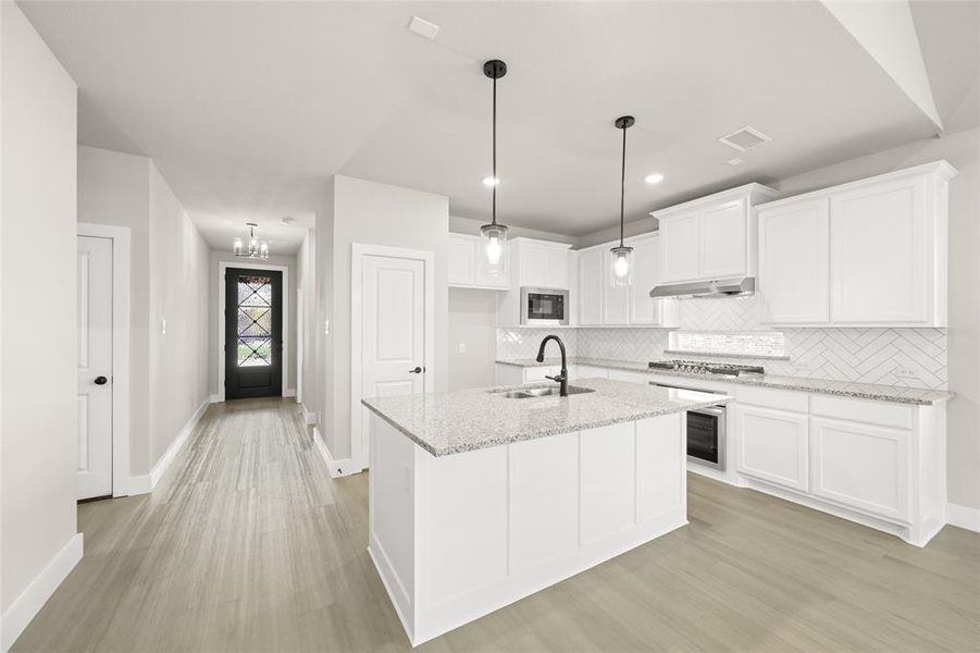 1850 SIlver Birch- Kitchen-2