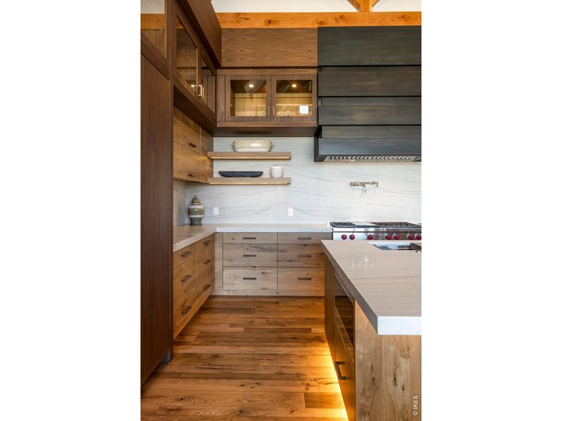 Furnished interior view inside a new home in , Lafayette (Image 8).
