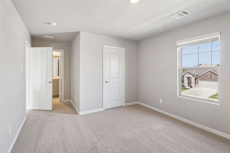 Photo is not of the actual home, but is an inspirational photo of builder’s model home and may depict options, furnishings, and/or decorator features that are not included.