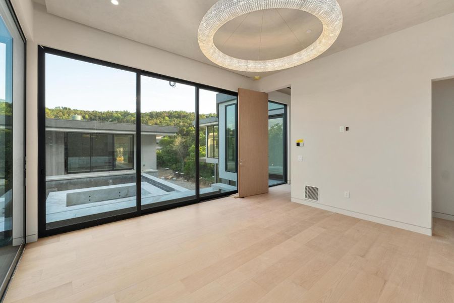 Spacious, unfurnished interior of a new home in , West Lake Hills (Image 22).