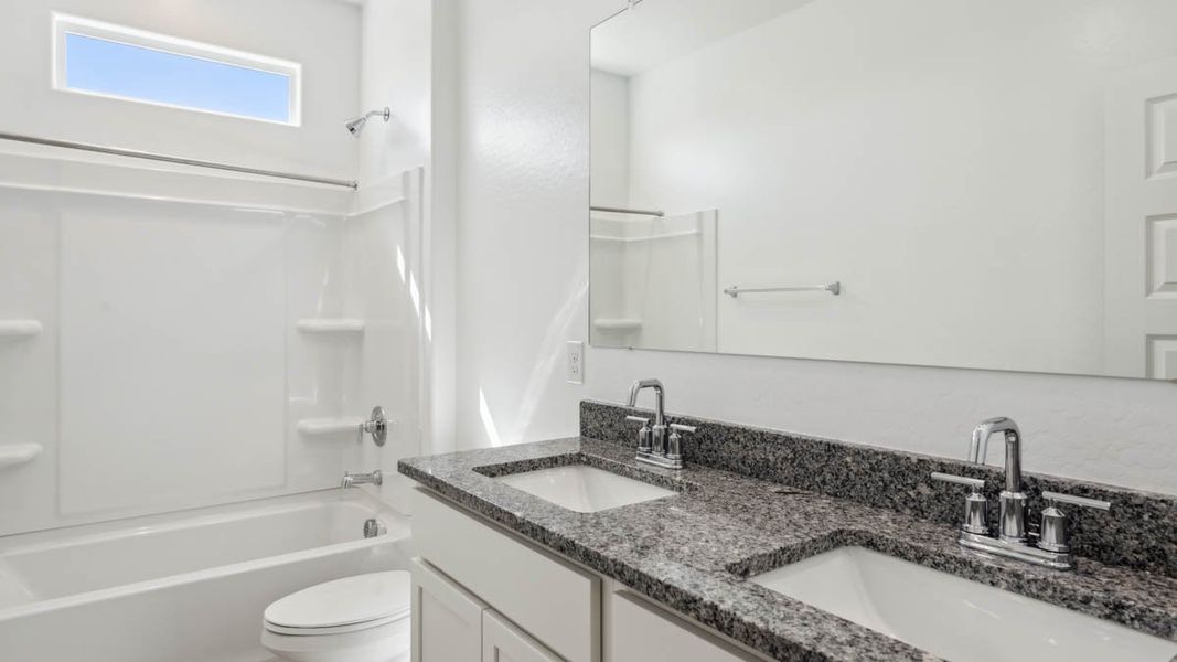 Representative interior finishes for a home built from the Mitchell by D.R. Horton in Upper Canyon, Phoenix (Image 13).