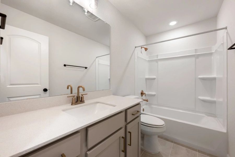 Furnished interior view inside a new home in Berry Creek Highlands, Georgetown (Image 32).