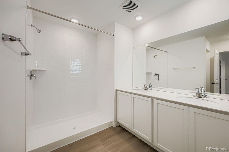 Furnished interior view inside a new home in Copper Chase: The Celestial Collection, Colorado Springs (Image 4). Furnished interior view inside a new home in Copper Chase: The Celestial Collection, Colorado Springs (Image 4).