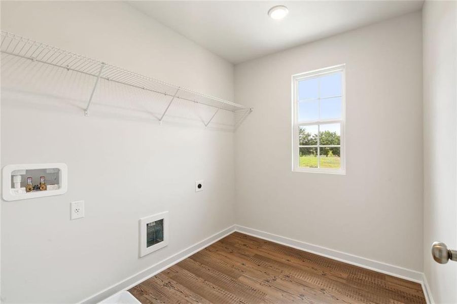 Spacious, unfurnished interior of a new home in Walker Grove, McDonough (Image 26).