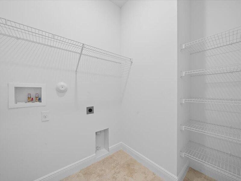 Spacious, unfurnished interior of a new home in , Fort Pierce (Image 14).