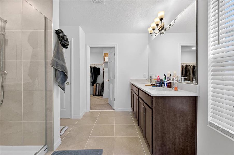 Furnished interior view inside a new home in , Howey-in-the-Hills (Image 39).