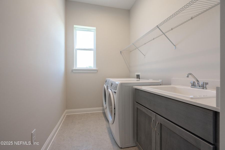 Furnished interior view inside a new home in Madeira, St. Augustine (Image 7).