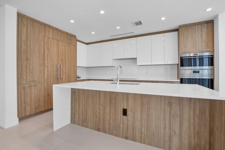 151 N Seabreeze Blvd unit 504-11 151 N Seabreeze Blvd unit 504-11