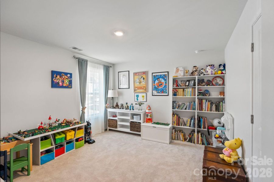 Furnished interior view inside a new home in Sylvan Creek, Denver (Image 15).