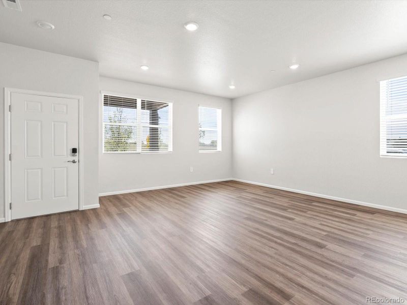 Spacious, unfurnished interior of a new home in , Windsor (Image 23).