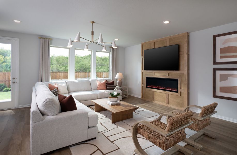 Photo representation of the Elinor model. Colors, finishes and options will vary.