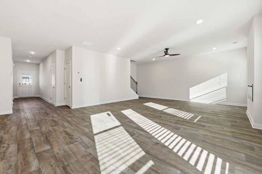 4br New Home in Fairburn, GA.  - Slide 7