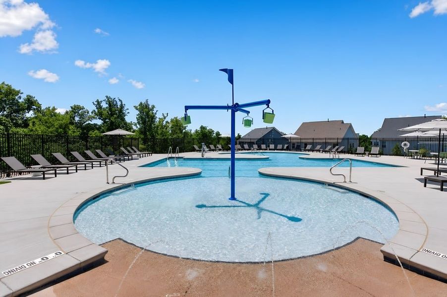 Community amenities in Silverstone, Knightdale (Image 27).