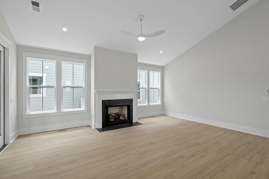 Spacious, unfurnished interior of a new home in Miller's Crossing, Johns Island (Image 33). Spacious, unfurnished interior of a new home in Miller's Crossing, Johns Island (Image 33).