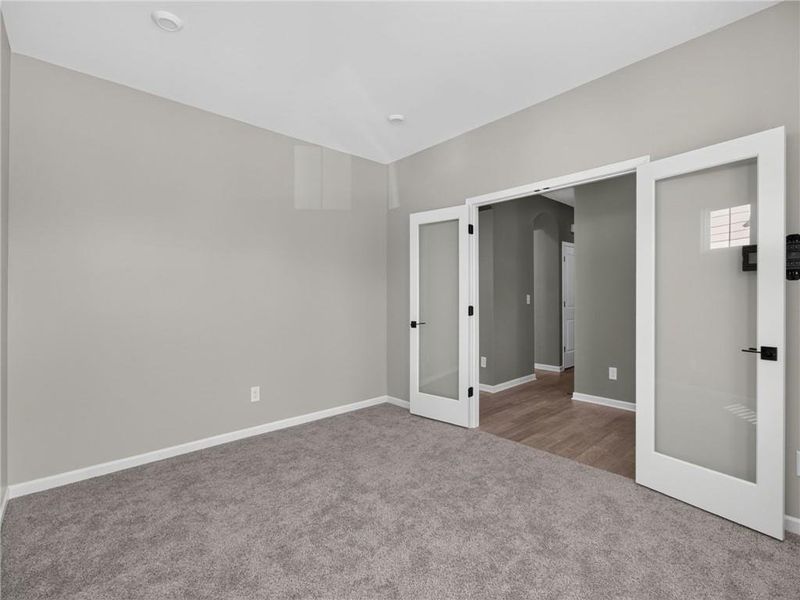 Spacious, unfurnished interior of a new home in Laurel Farms, Dallas (Image 14).