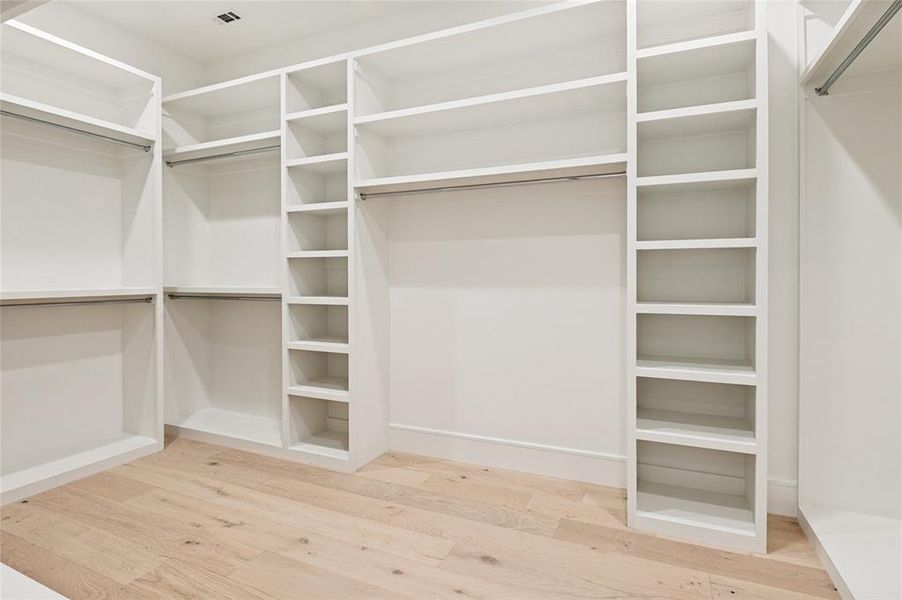 Spacious, unfurnished interior of a new home in The Residences, Irving (Image 26).