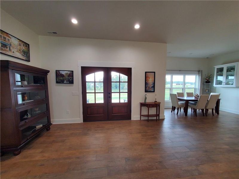 Spacious, unfurnished interior of a new home in , Resaca (Image 20). Spacious, unfurnished interior of a new home in , Resaca (Image 20).