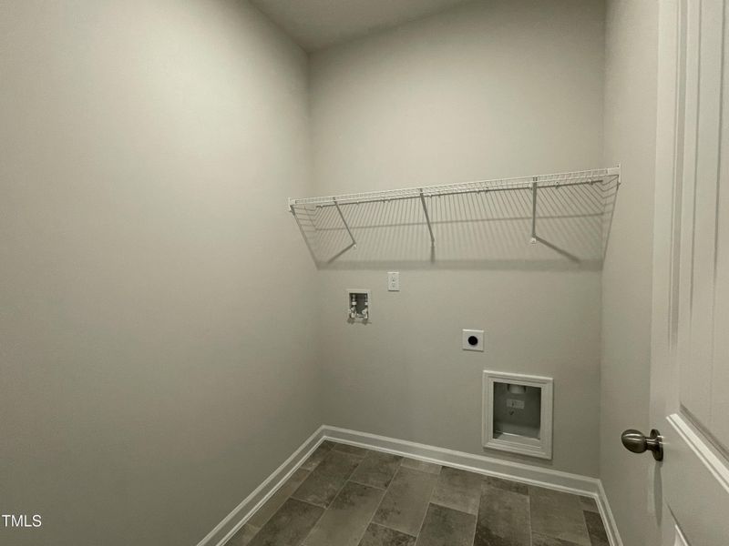 20250823_200754990_iOS