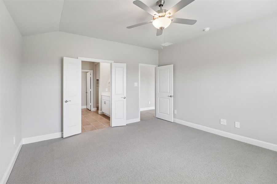 Photo is not of the actual home, but is an inspirational photo of builder’s model home and may depict options, furnishings, and/or decorator features that are not included. Photo is not of the actual home, but is an inspirational photo of builder’s model home and may depict options, furnishings, and/or decorator features that are not included.