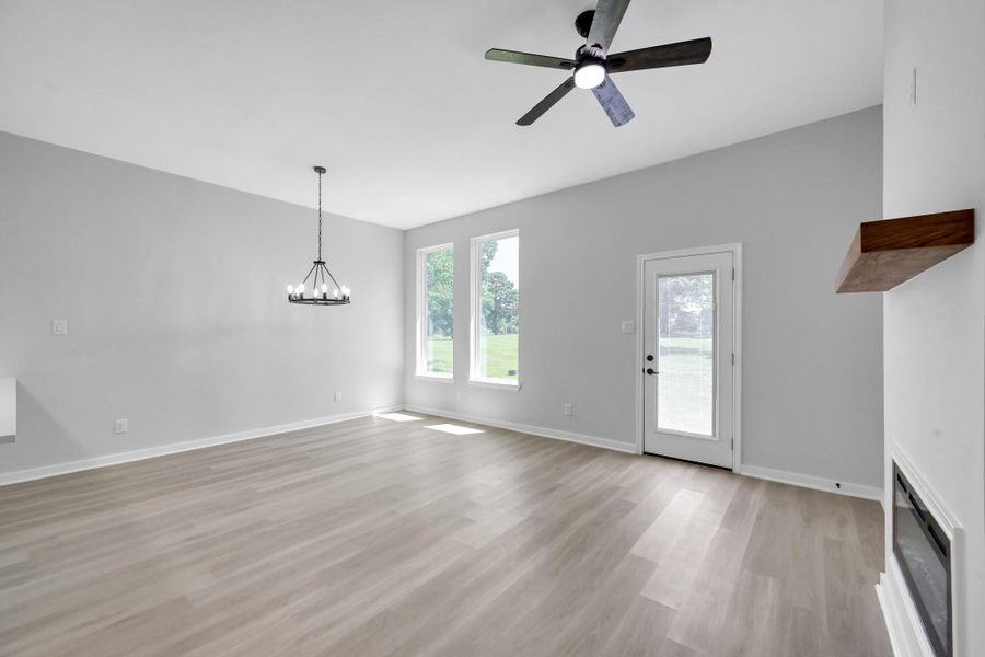 Spacious, unfurnished interior of a new home in , Willis (Image 30).