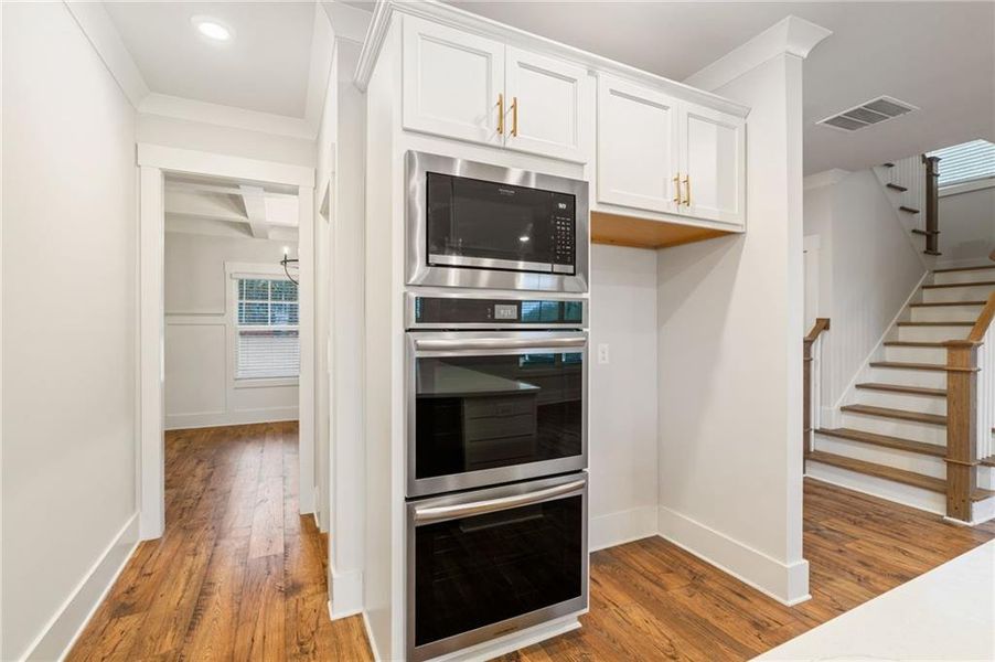 Furnished interior view inside a new home in Alcovy Station, Covington (Image 5).