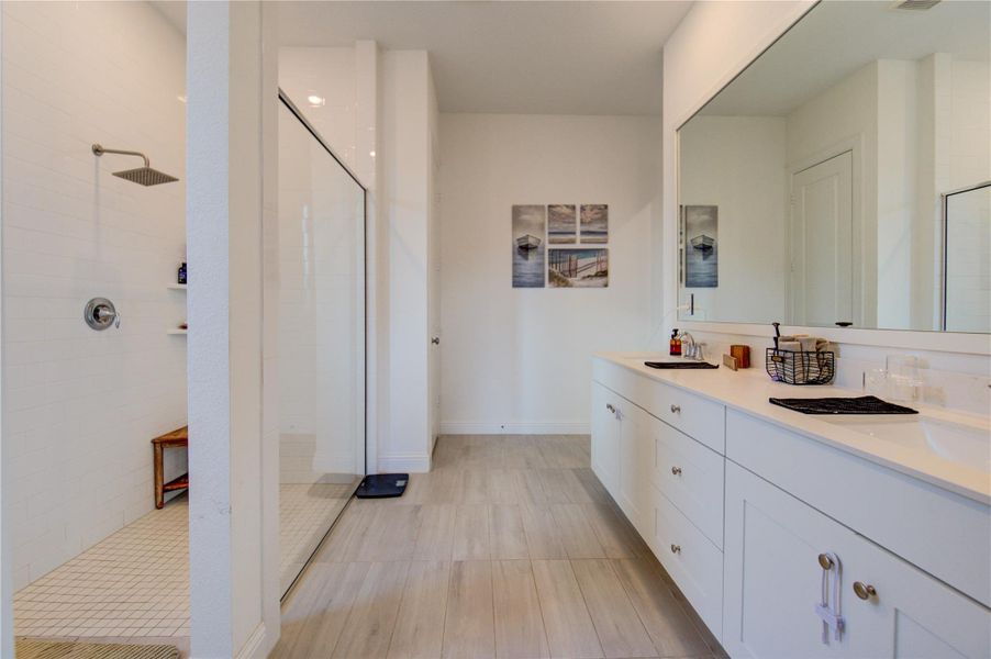 Furnished interior view inside a new home in Jordan Ranch: Vista Collection, Fulshear (Image 28).