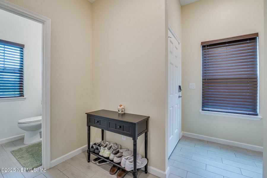 Furnished interior view inside a new home in St Augustine Lakes: St Augustine Lakes 40S, St. Augustine (Image 8).