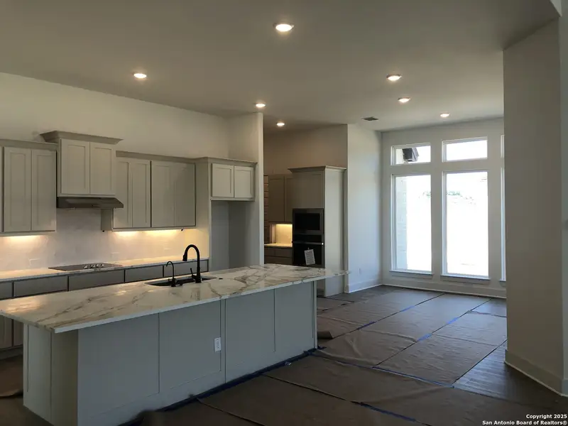 Furnished interior view inside a new home in Sienna Lakes, San Antonio (Image 4). Furnished interior view inside a new home in Sienna Lakes, San Antonio (Image 4).