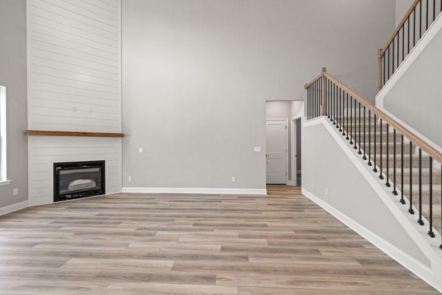Representative unfurnished interior of a home built from the Glynn by UnionMain Homes in Austin Springs, Bethlehem (Image 14).