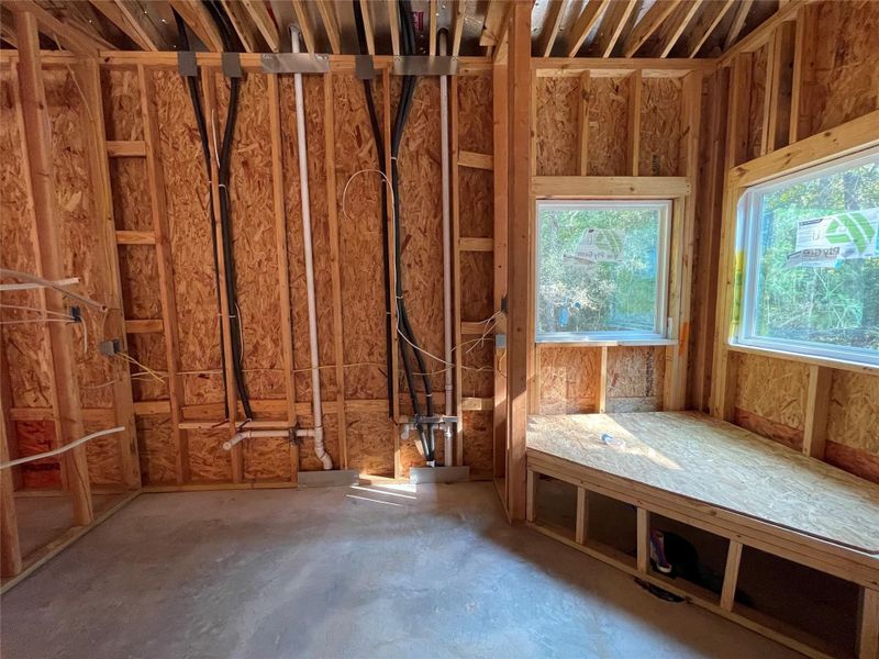 Pimrary Bathroom, with a Drop in Tub & Dual Vanity Sinks Pimrary Bathroom, with a Drop in Tub & Dual Vanity Sinks
