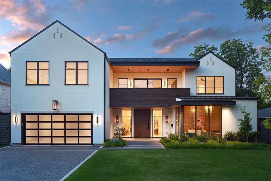 Front exterior of a new home in , Dallas, TX, highlighting curb appeal (Image 1). Front exterior of a new home in , Dallas, TX, highlighting curb appeal (Image 1).