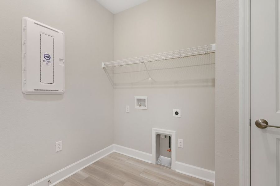 Spacious, unfurnished interior of a new home in Headwaters at Lofton Creek, Yulee (Image 23).