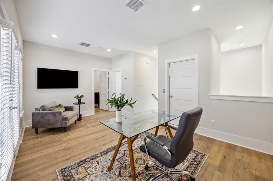 The fourth level bonus space would make a great family room, home study or add an optional wet bar and beverage cooler to make it an entertainment area! The fourth floor has a full bathroom and has French doors leading to the rooftop deck.