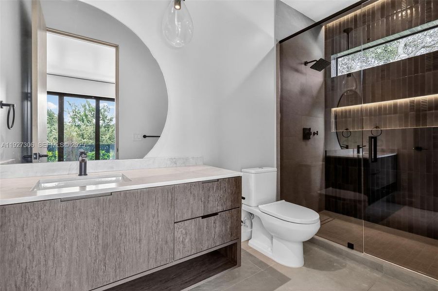 Furnished interior view inside a new home in , Biscayne Park (Image 45).