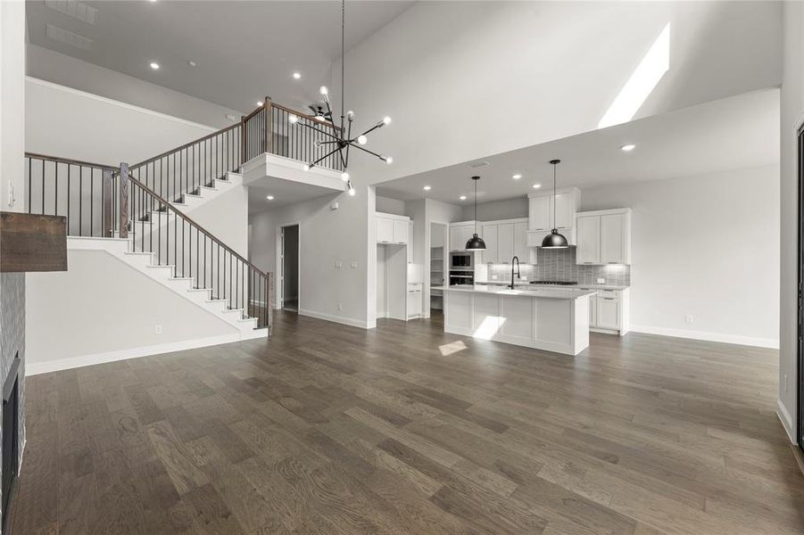 10. 317 Bay Laurel - Kitchen