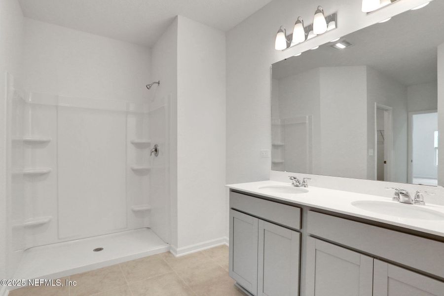Furnished interior view inside a new home in Bellbrooke, Jacksonville (Image 6).