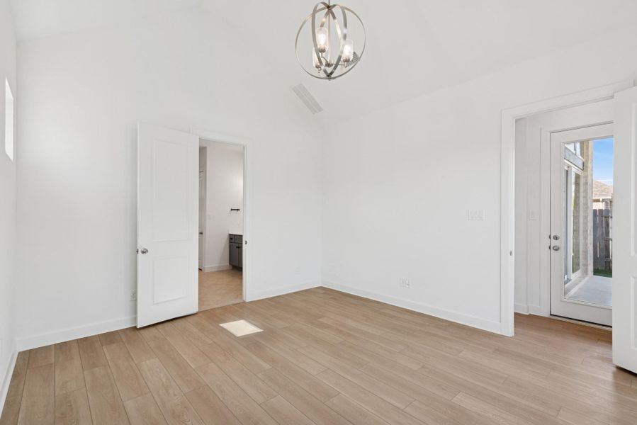 Spacious, unfurnished interior of a new home in ARTAVIA 45' Homesites, Conroe (Image 24).