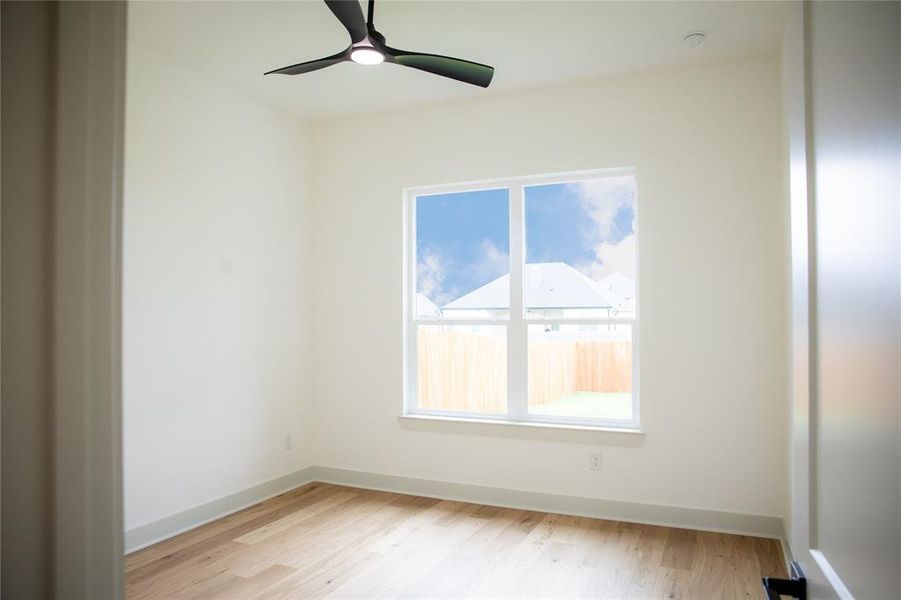 Spacious, unfurnished interior of a new home in , Hewitt (Image 19).