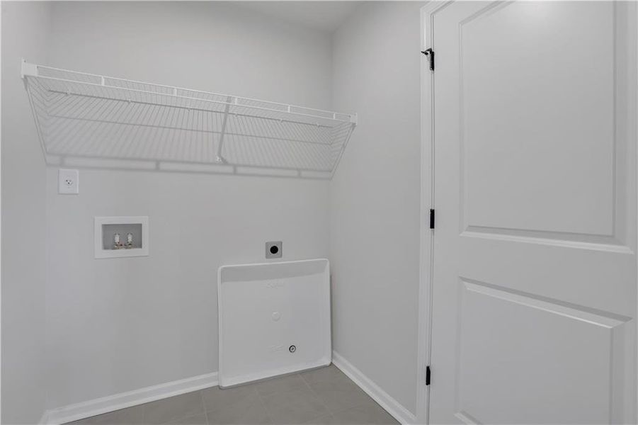 Spacious, unfurnished interior of a new home in The Paddocks at Doc Hughes, Buford (Image 36).