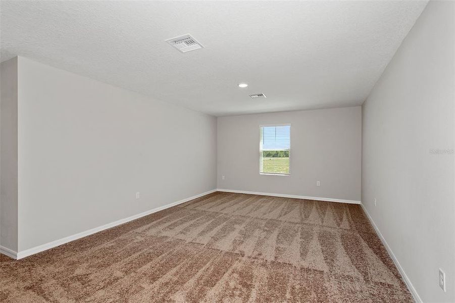Spacious, unfurnished interior of a new home in Crosswinds, Haines City (Image 15).