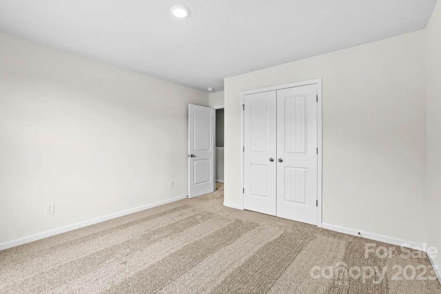 digital image similar digital image similar