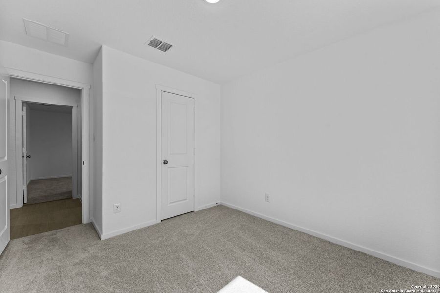 Spacious, unfurnished interior of a new home in Friendship Oaks: Watermill Collection, Fredericksburg (Image 10).