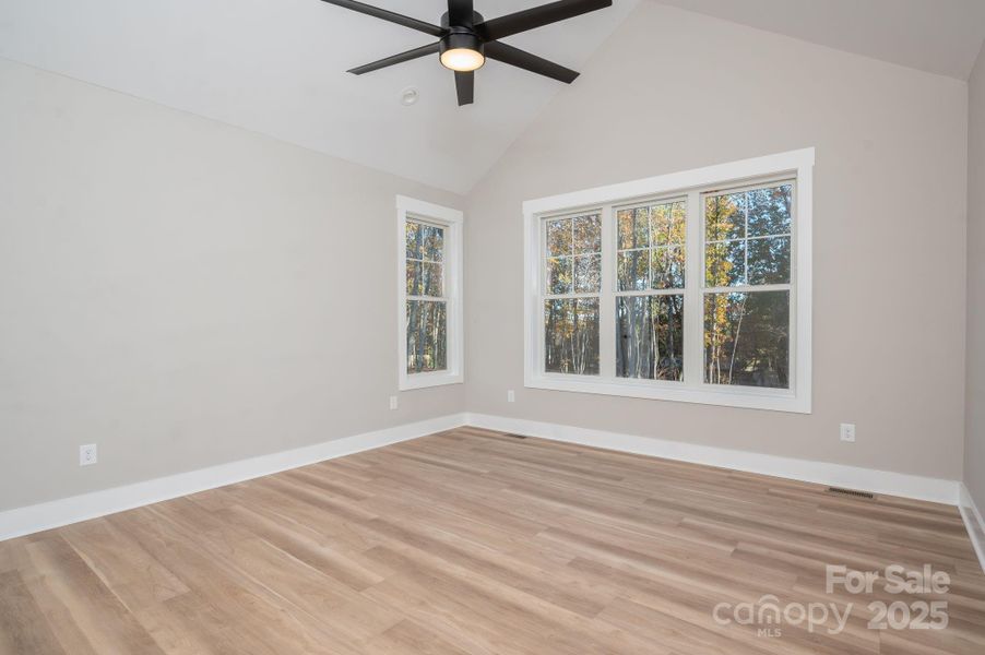 Spacious, unfurnished interior of a new home in , Lincolnton (Image 14).