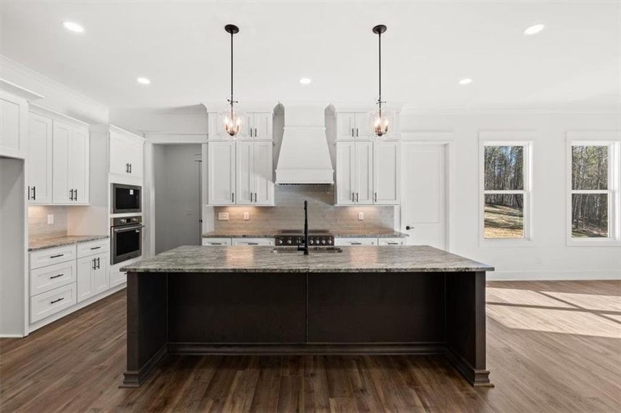 Furnished interior view inside a new home in , Waleska (Image 7).