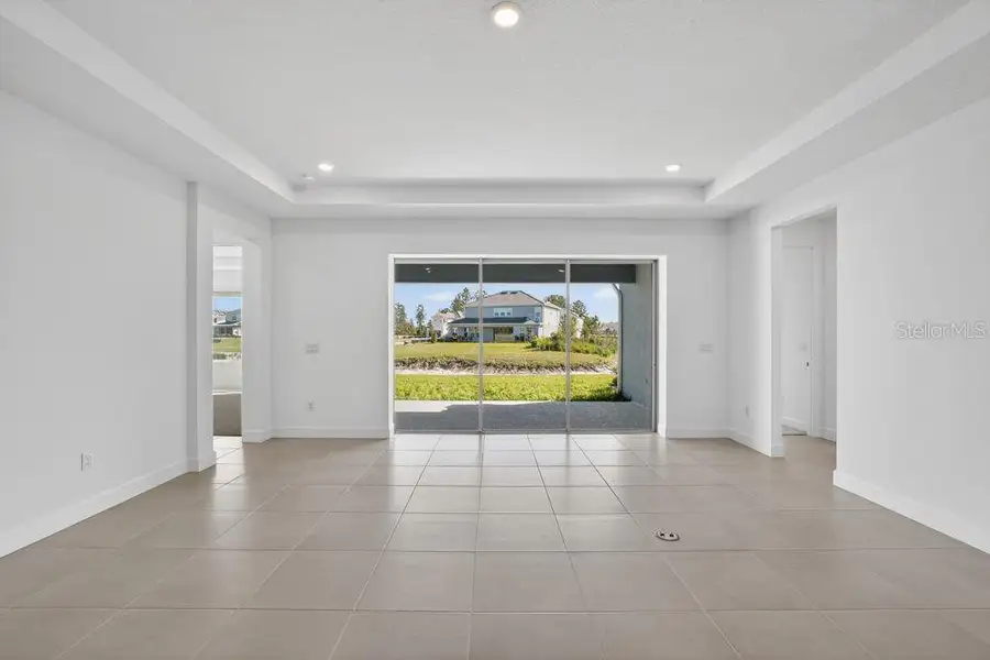 Spacious, unfurnished interior of a new home in Hammock at Two Rivers, Zephyrhills (Image 28).