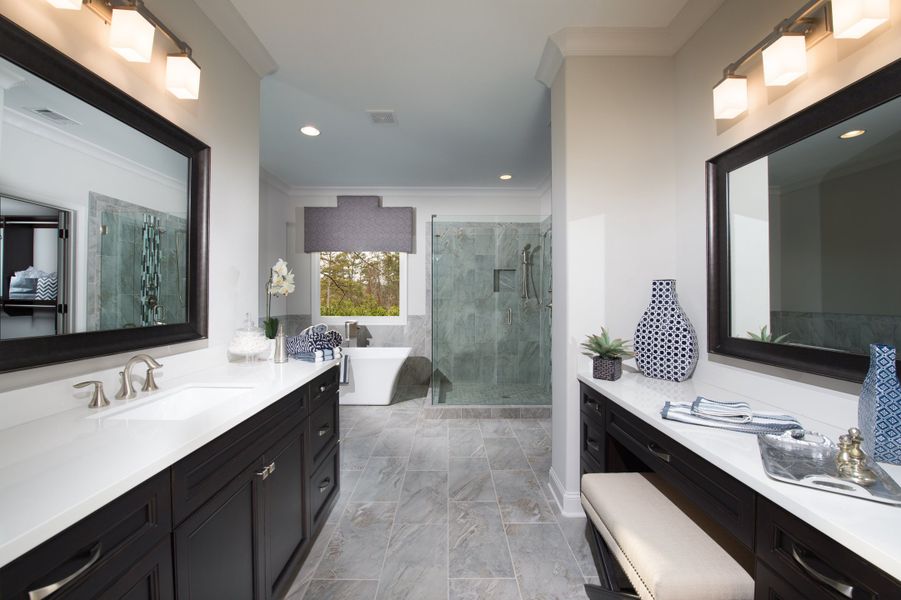 Montgomery Home Design Owner's Bath