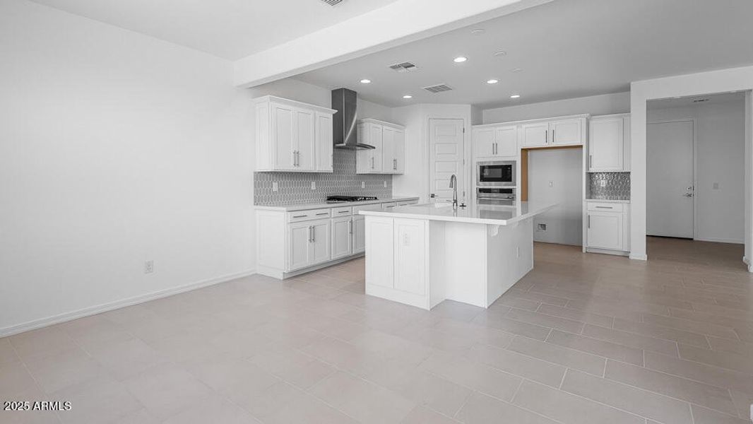 hj-az-phoenix-lucero-discovery-sienna-lo