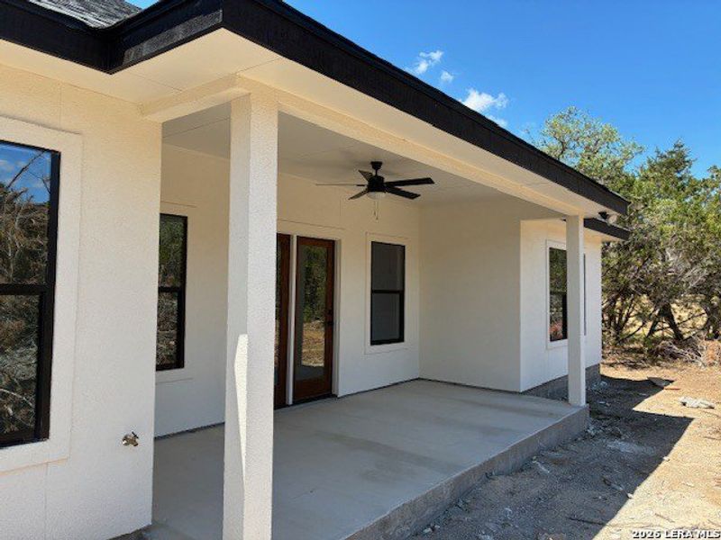 Exterior details and patio area of a home in , Canyon Lake (Image 3).