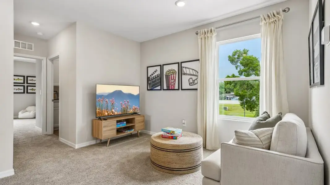 Furnished interior view inside a new home in Balm Grove, Wimauma (Image 32).